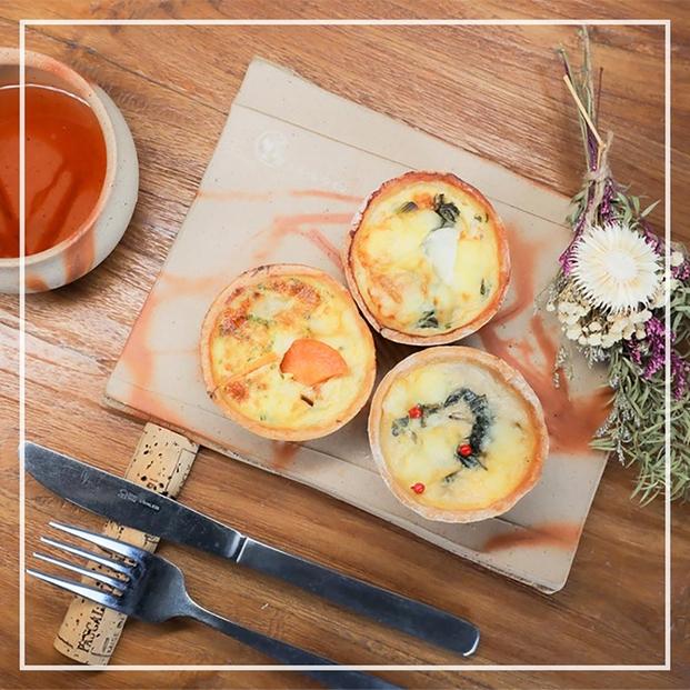 ［冷凍］ 米粉のキッシュ 3個入り 【 イチオシセット（牡蠣、鹿肉、猪肉ミンチカレー） 】 メメシルヴィのミニキッシュ