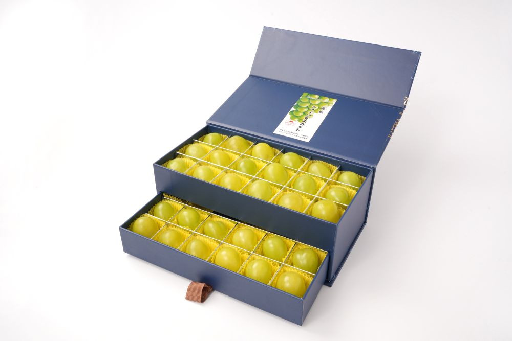 ぶどう 2026年  シャイン マスカット 大粒のみ 36粒 ＪＥＷＥＬＢＯＸ ギフト 贈り物 岡山 国産 果物 フルーツ シャイン マスカット