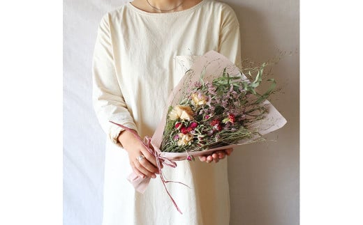 【ピンク】フローリスト おまかせ ブーケ ドライフラワー ラッピング付き 色とりどり