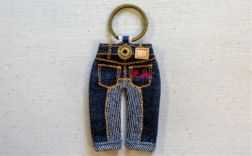 KOJIMA GENESキーホルダー＋家庭用ピオーネ 2房（1房約530g以上）