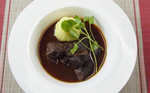 本格ビーフシチュー8個と牛ほほ肉の赤ワイン煮8個のセット
