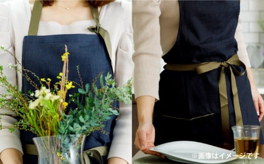 リネンエプロン / ネックストラップ - チャコールグレー x オリーブ
