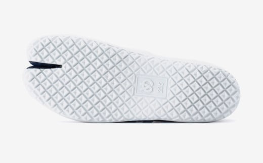 足袋型シューズ『たびりら』カラー：凪【24.0cm】【倉敷市産 国産 靴 くつ シューズ 足袋型コンフォートシューズ 足袋シューズ 足袋 軽い 綿100％ 岡山県 倉敷市 おすすめ 人気】