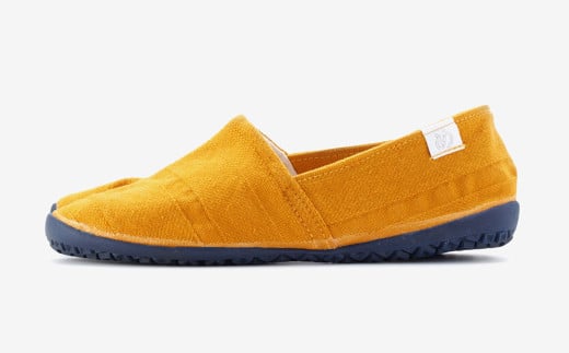 足袋型シューズ『たびりら』カラー：月【23.5cm】【倉敷市産 国産 靴 くつ シューズ 足袋型コンフォートシューズ 足袋シューズ 足袋 軽い 綿100％ 岡山県 倉敷市 おすすめ 人気】