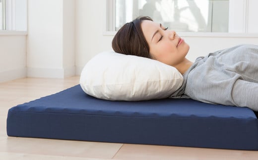 【シングル】ウレタンマットレス 硬め 三つ折りマットレス《点で支える硬質》 マットレス 寝具 敷き布団 岡山県 倉敷市