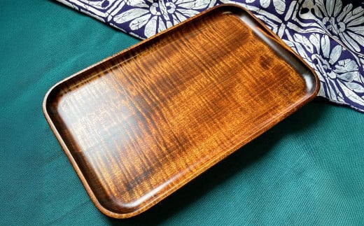 【思いやり型返礼品】【漆器】ツヤのある木目のきれいなスクエアトレイ 栃【切手盆 お盆 盆 トレー 岡山県 倉敷市 おすすめ 人気】