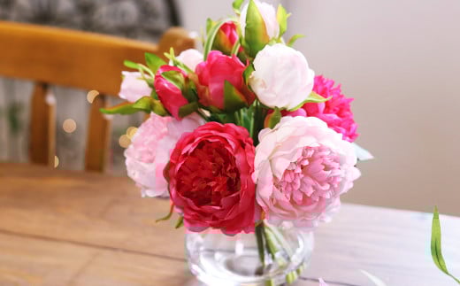 水換え不要!!ピオニー（芍薬）の花瓶に入った花束：Pink【2色】【ハンドメイド アーティフィシャルフラワー 造花 芍薬 しゃくやく 花瓶 お花 花 岡山県 倉敷市 おすすめ 人気】