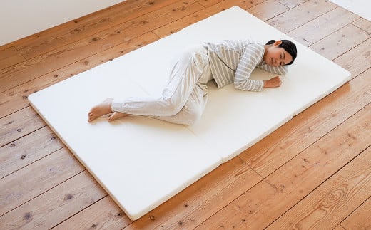 【セミダブル】厚さ約5cm 腰部分硬め ウレタンマット（3つ折りマットレス）《逃湿バランス》 マットレス 寝具 敷き布団 岡山県 倉敷市