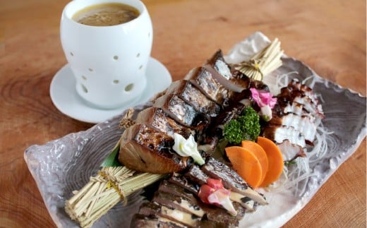 藁焼き三種盛りと農園バーニャカウダソース