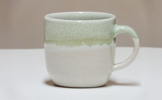 マスカット釉スイトピー釉マグカップ