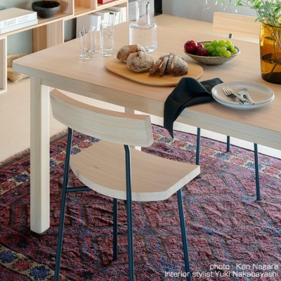 横につながるダイニングチェア　TSUYAMA FURNITURE