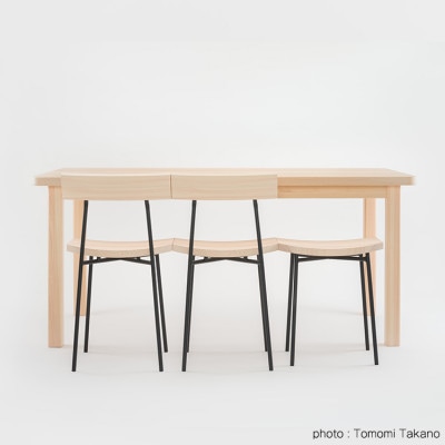 横につながるスツール　TSUYAMA FURNITURE