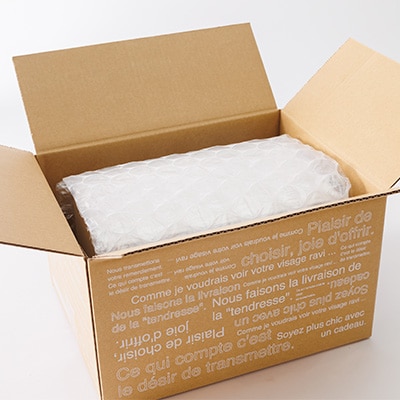 無垢の杉を使ったティッシュケース