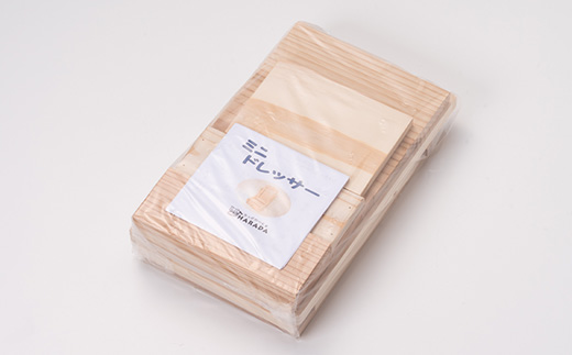 組み立てキット　ミニドレッサー