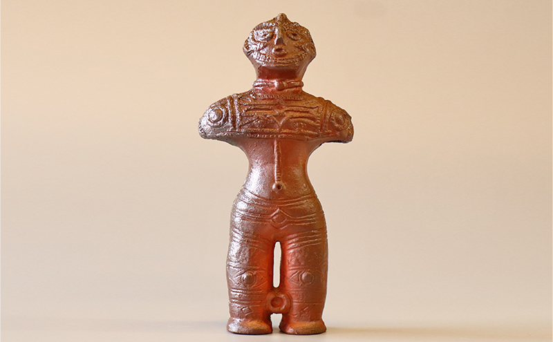 土偶 国宝土偶「中空土偶」（函館市教育委員会蔵）北海道初の国宝【備前焼 東児の花窯】