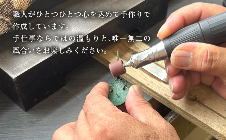 レザー 革製 カブトガニ 幼生 タックピン 革 ブラウン JS stage株式会社 《30日以内に出荷予定(土日祝を除く)》岡山県 笠岡市 ハンドメイド ファッション イタリアンレザー---J-14_b---