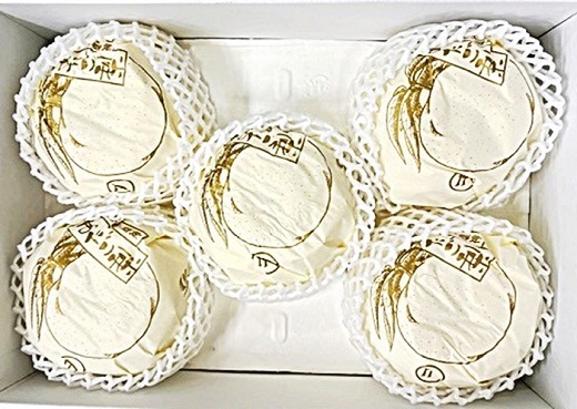あたご梨 3～6玉（約4kg）化粧箱入り