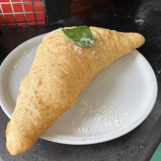 ナポリピッツァ専門店チッチョの冷凍「揚げピザ」 5個セット016-002