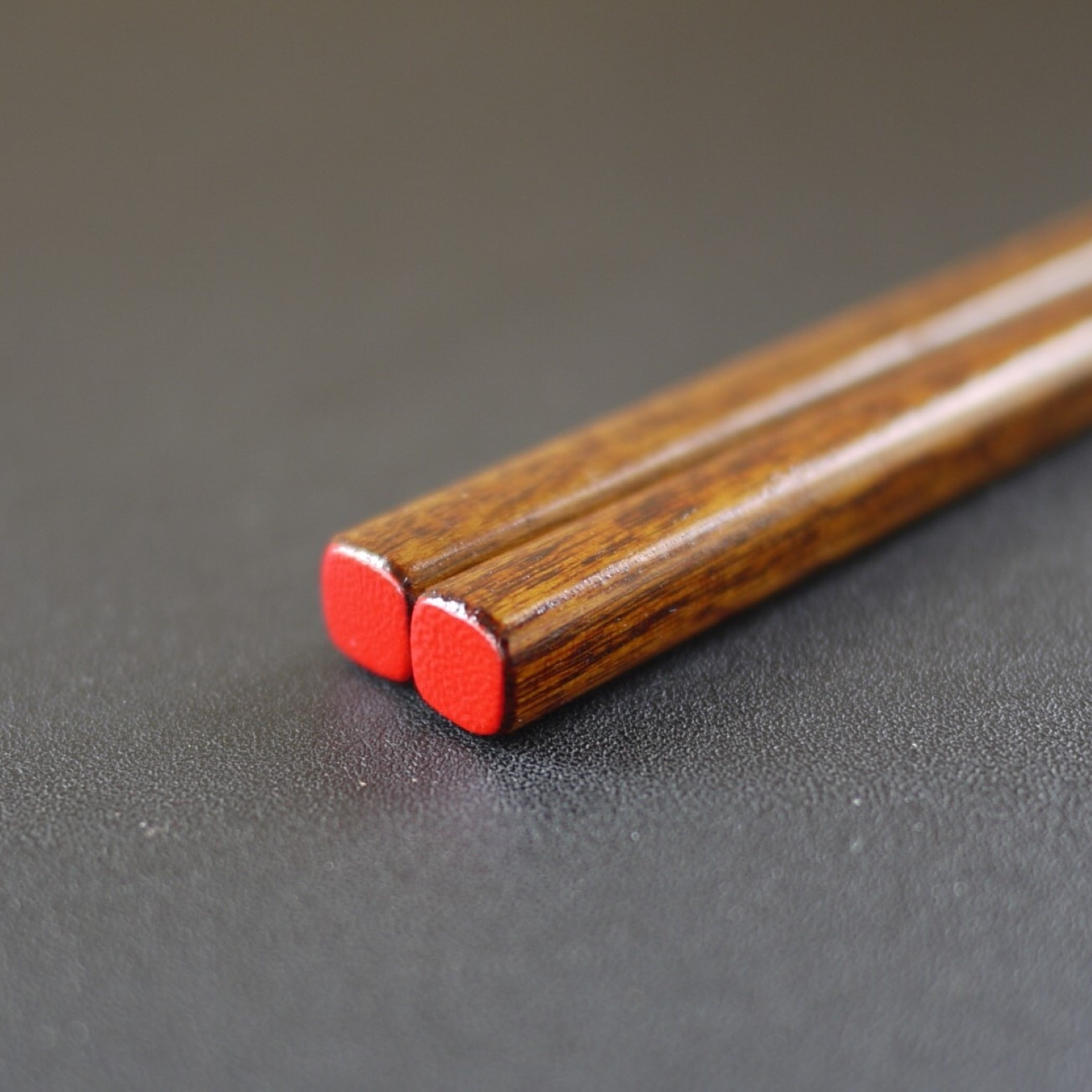 【漆工芸・黄薇彫】漆塗り箸（先赤)・1膳008-005