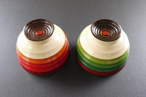 【漆工芸・黄薇彫】 千筋椀／赤・緑ペア045-002