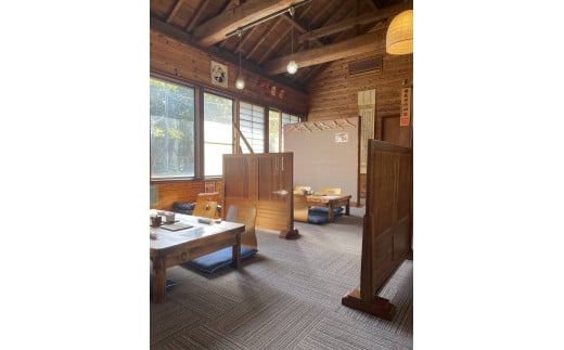 森の灯　鯉山ペアご招待券（ランチコース）010-047