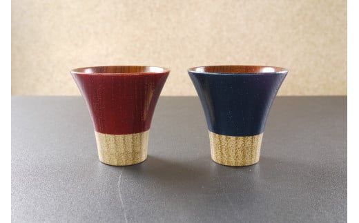 【漆工芸・黄薇彫】色漆・ぐい呑み『逆さ富士』／赤・青ペア037-001