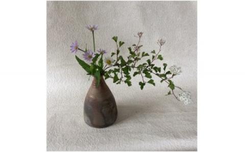 備前焼　細口一輪挿し（登り窯焼成）