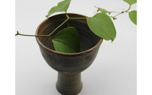 備前焼　足つき花ポット（登り窯焼成）