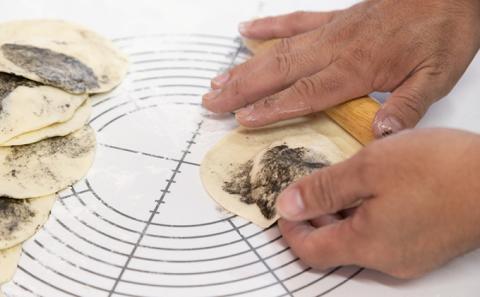 牡蠣まん 6個入り（1個約150g）瀬戸内海虫明湾産の牡蠣使用 Steam Kitchen DAIKU 第9