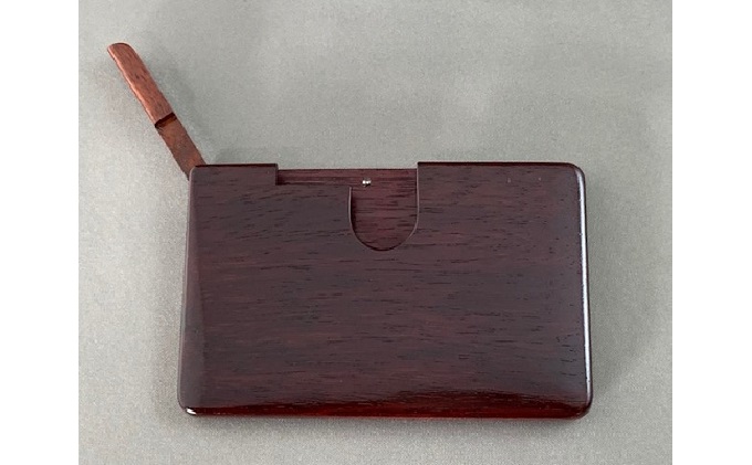 木 の 名刺入れ  (漆塗り／パープルハート） bolly木工房 木材 ビジネスシーン 工芸品 雑貨 日用品