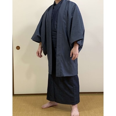 ネクタイ屋さんの技術で織り上げた　ポリエステル製羽織