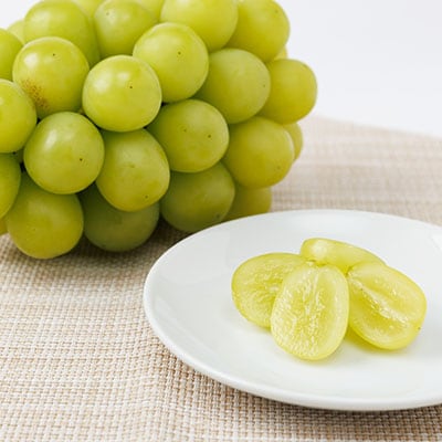 【2026年先行受付】【訳あり】岡山県産シャインマスカット(ご家庭用)約2kg【配送不可地域：離島・北海道・沖縄県】