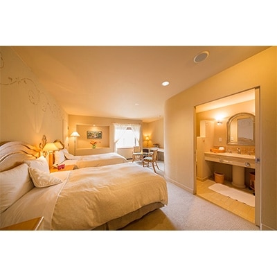 湯郷温泉　ポピースプリングス　ペアご宿泊券(カトレアコース)休前日【1泊2食付き】