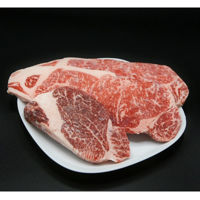 美作育ちの ☆ゆたかや牛☆(黒毛肉牛)　ロースステーキ2枚(300g)ヘレステーキ1枚(120g)【配送不可地域：離島】