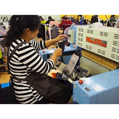 クラバットユキジ製ネクタイ(ネイビー・ドット)