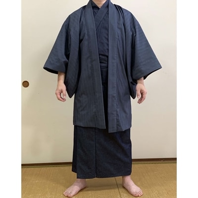 ネクタイ屋さんの技術で織り上げた　ポリエステル製羽織