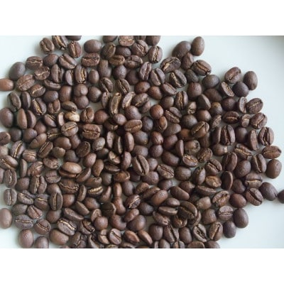 ウガンダ産　栽培期間中農薬不使用・無施肥のコーヒー　自家焙煎/中深煎り《豆》100g×2