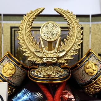 10号　徳川家康兜　収納飾り