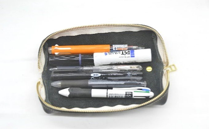 革工房Manly　トレイになるペンケース　ブラック