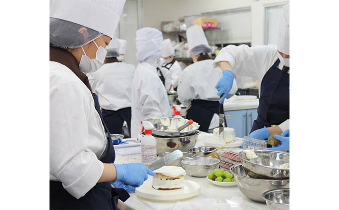 地元の高校生と共同開発！「りんごとおいものパウンドケーキ」6個 セット サンラヴィアン 岡山県 里庄町 送料無料