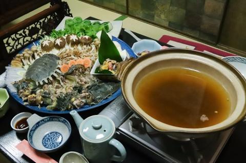 美容にも健康にもバッチリ！ コラーゲンたっぷり 「すっぽん鍋セット」 4人前 (野菜付き) _S50