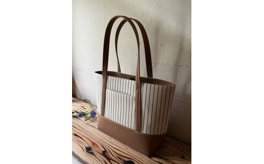 【2026年6月上旬発送開始】【 AKIRA オリジナル】【マツコの知らない世界 で紹介されました！】大きなトートバッグ レディスショルダータイプ ストライプ×薄茶デニム A4対応 大きい 大容量 軽量 軽い 横型 日本製 キャンバス 肩掛け 通勤 通学 上質 カジュアル オシャレ シンプル レディース カバン 鞄 バック