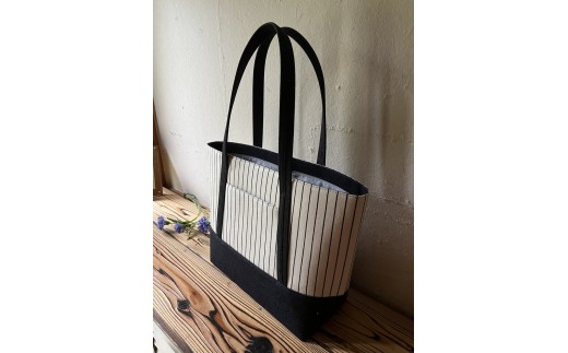 【2026年6月上旬発送開始】【 AKIRA オリジナル】【マツコの知らない世界 で紹介されました！】大きなトートバッグ レディスショルダータイプ ストライプ×濃紺デニム A4対応 大きい 大容量 軽量 軽い 横型 日本製 キャンバス 肩掛け 通勤 通学 上質 カジュアル オシャレ シンプル レディース カバン 鞄 バック