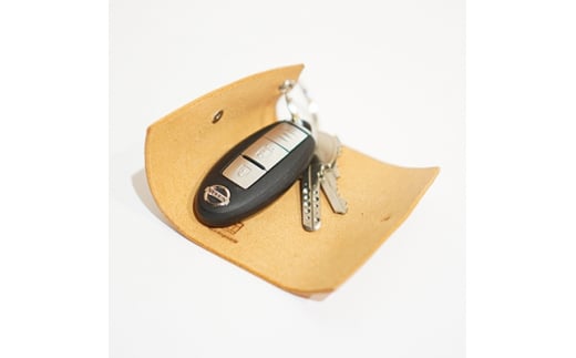 【スカーレット】イタリアンオイルレザーのリングキーケース スカーレットカラー 革製品 ハンドメイド クラフト キーケース 革 レザー オイルレザー