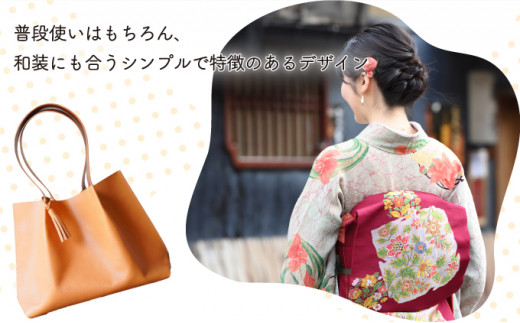 イタリアンレザーのくったり手縫いトートバッグ ナチュラルカラー 革製品 ハンドメイド クラフト