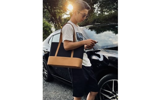 【2026年6月上旬発送開始】【 AKIRA オリジナル】【マツコの知らない世界 で紹介されました！】 大きなトートバッグ メンズショルダータイプ 迷彩×黒帆布 A4対応 大きい 大容量 軽量 軽い 横型 日本製 キャンバス 肩掛け 通勤 通学 上質 カジュアル オシャレ シンプル レディース 男女兼用 カバン 鞄 バック