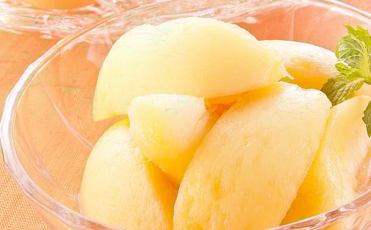 岡山 白桃 ロイヤル 5玉 （合計1.5kg以上） 化粧箱入り 【2026年7月上旬～8月上旬迄発送予定】 はくとう モモ もも 桃 フルーツ 果物 くだもの 冷蔵