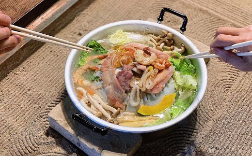 囲炉裏料理付き 古民家カフェ民宿 Aru no mori 宿泊券  V-zz-A22A