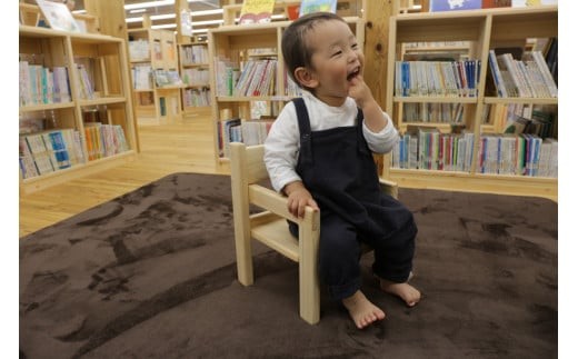 【国産ヒノキ・無垢の木】ヒノキのいす(ひじ掛けあり)_1～2歳児向け N-mp-A03A 1～2歳向け/座面高さ18㎝