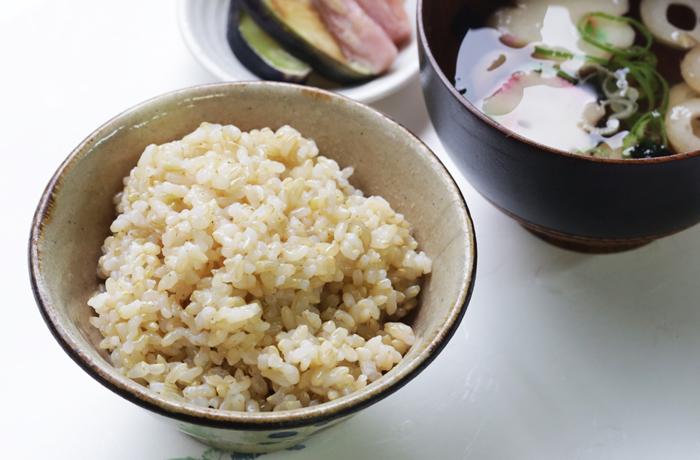 【令和8年産新米・先行予約】【6回定期便】あわくら源流米 コシヒカリ 玄米 10kg｜西粟倉村産・昼夜寒暖差が育む甘み｜ふるさと納税 K-ac-CFZA